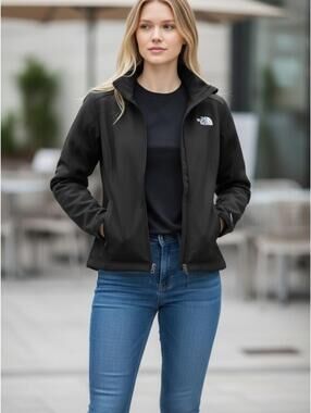 Minimal, Cozy & Timeless 🔥 The North Face Apex Softshell Jacket